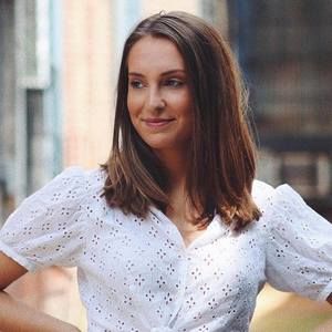 Meet your Posher, Olivia